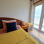 Apartment Em Frente Ao Mar Nazaré