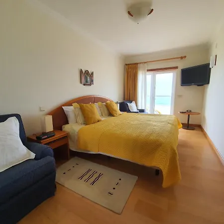 Em Frente Ao Mar * 纳扎雷